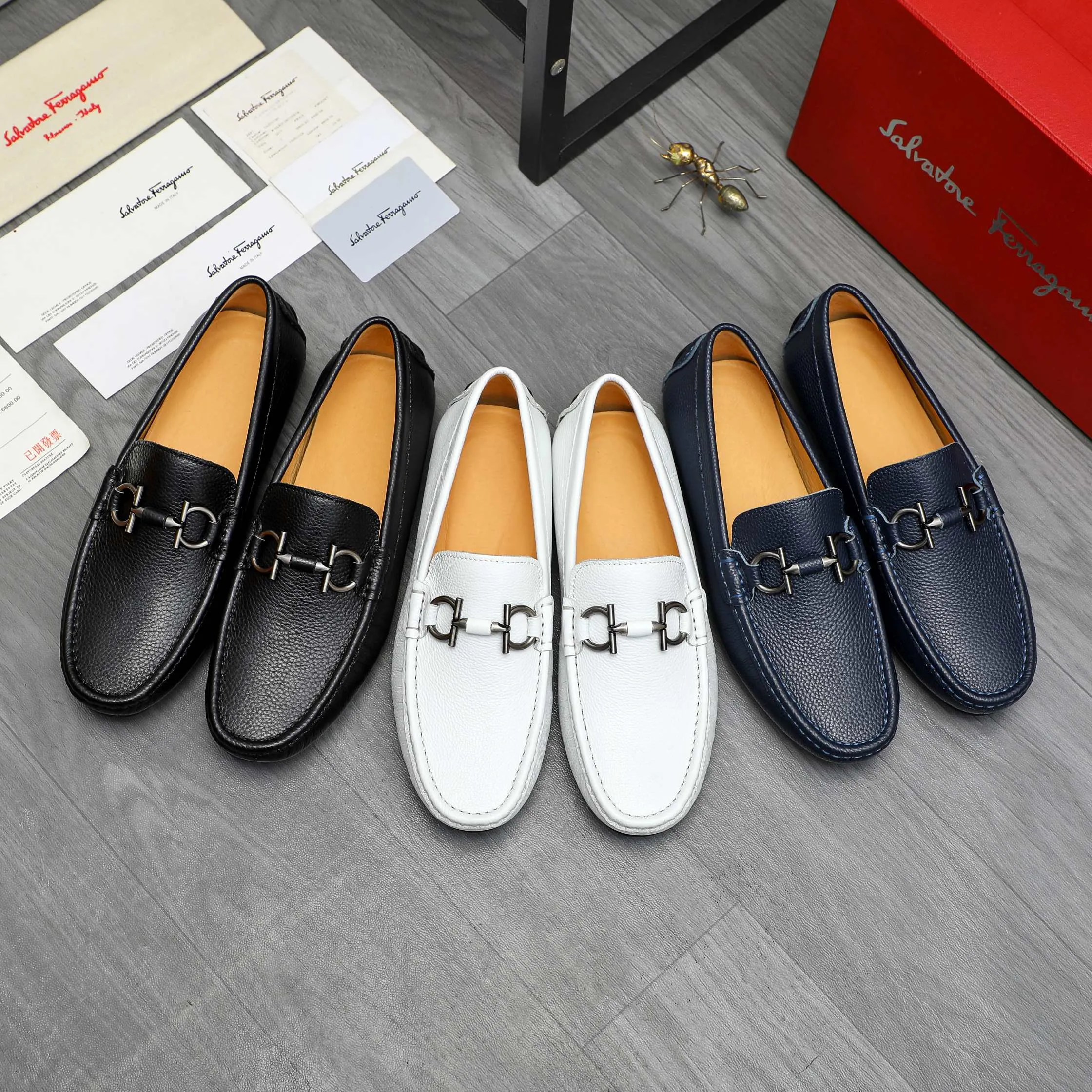 Men's shoes 💰p380 Product trademark: Ferragamo " Ferragamo ] Casual slip-on men's shoes Regular size: 38-45 Product material: Selected pebbled cowhide upper, pigskin lining, rubber outsole